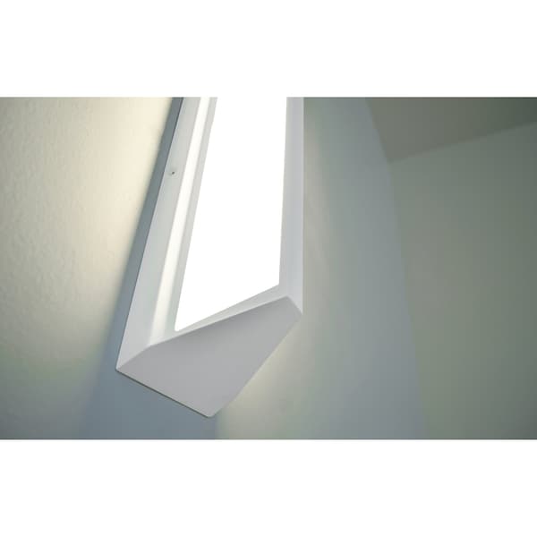 Fulted LED Wall Sconce, Height: 24